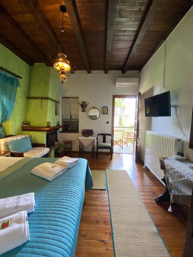 Petrino Hotel Palaios Panteleimonas Ngoại thất bức ảnh