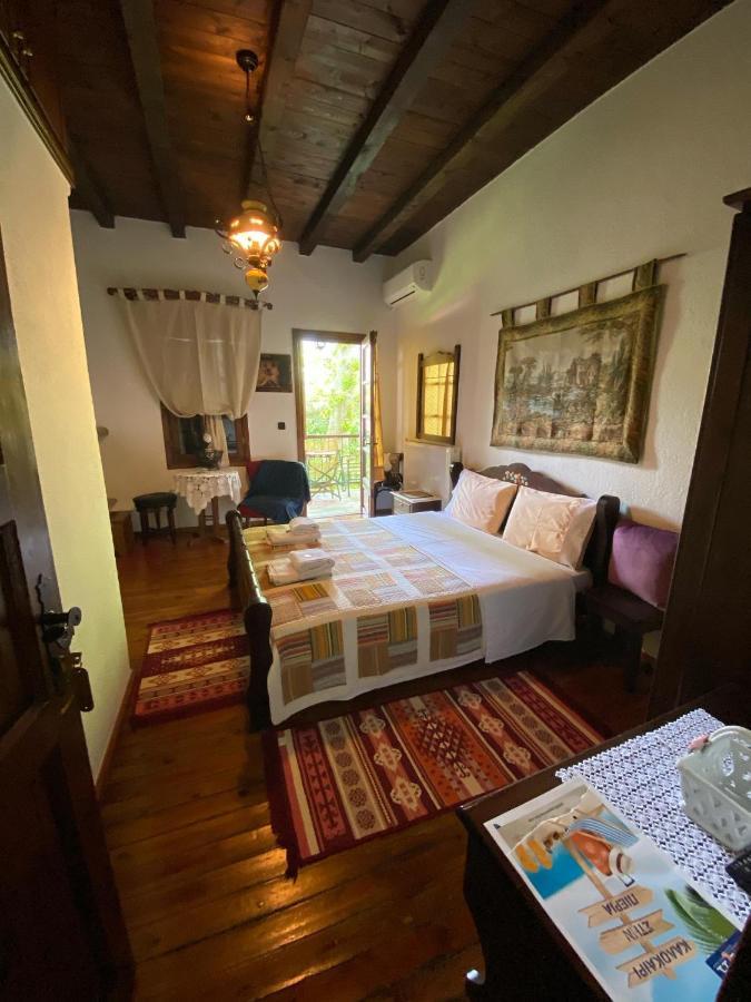Petrino Hotel Palaios Panteleimonas Ngoại thất bức ảnh